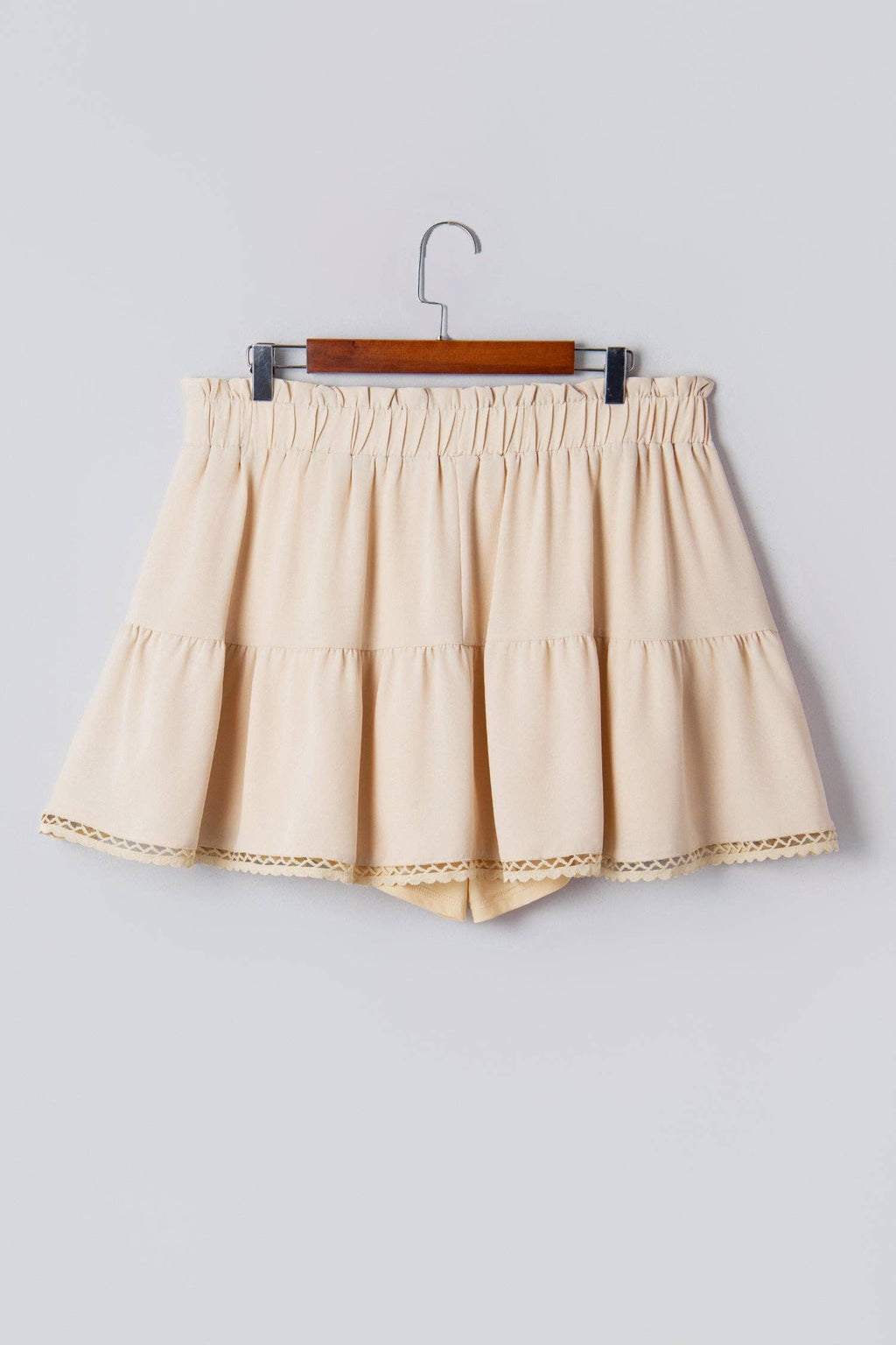 Plus Size Frilled Elastic Waist Lace Trim Boho Ruffled Shorts