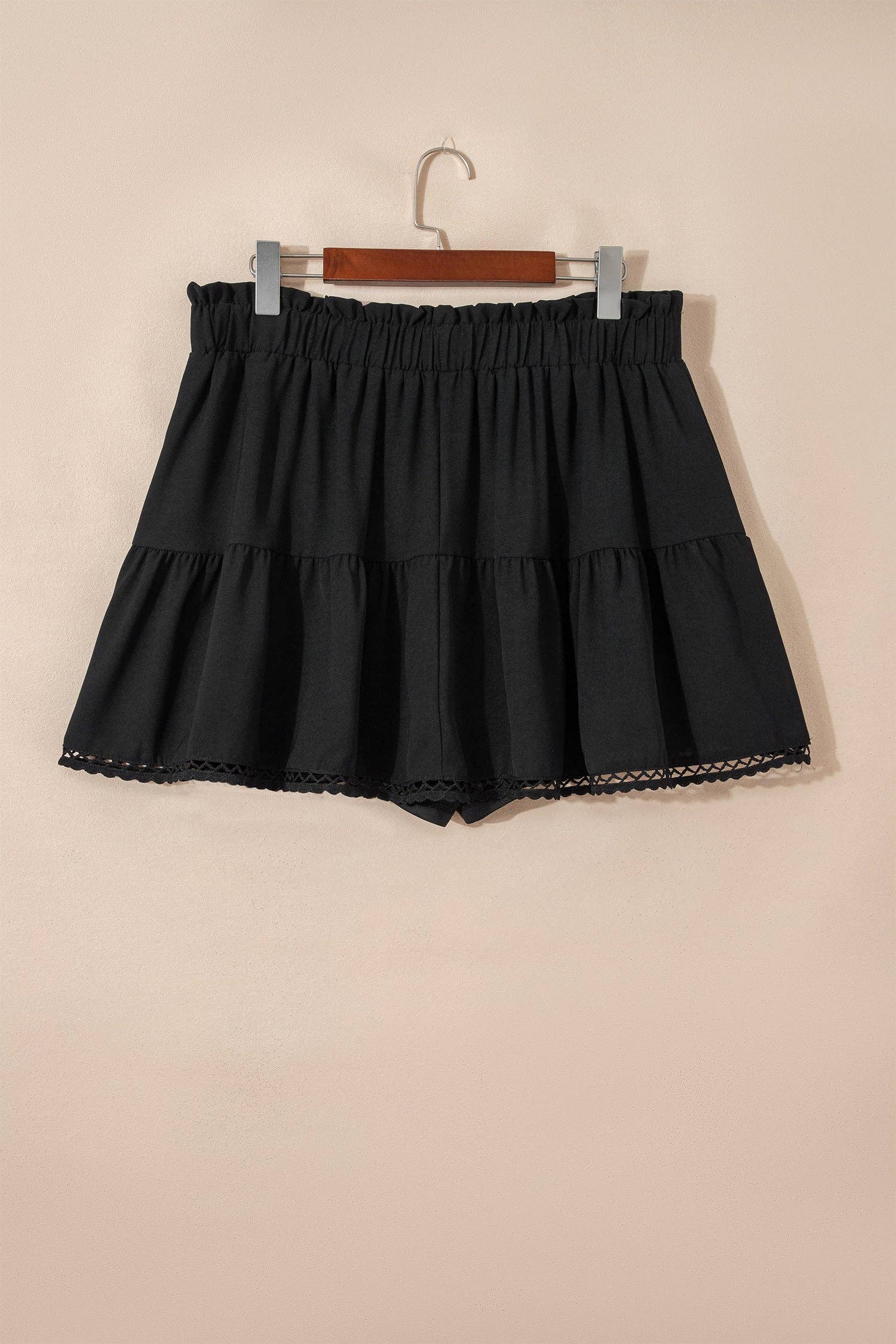 Plus Size Frilled Elastic Waist Lace Trim Boho Ruffled Shorts